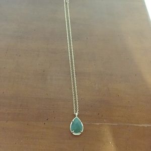 Kendra Scott pendant necklace